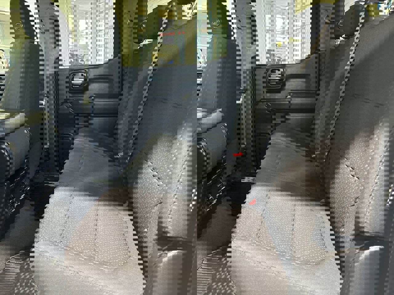 Used 2021 Chevrolet Silverado 1500 Custom image 22