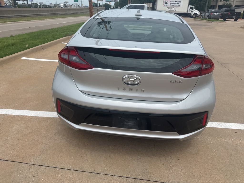 Used 2019 Hyundai Ioniq Limited FWD image 15