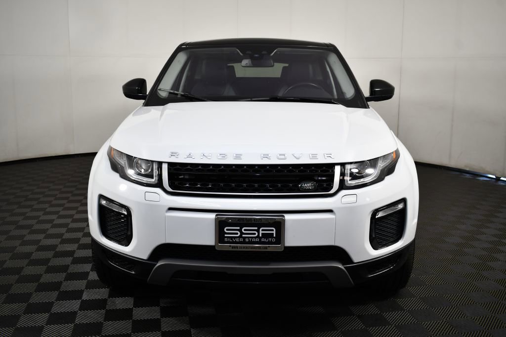 Used 2019 Land Rover Range Rover Evoque SE Premium image 2