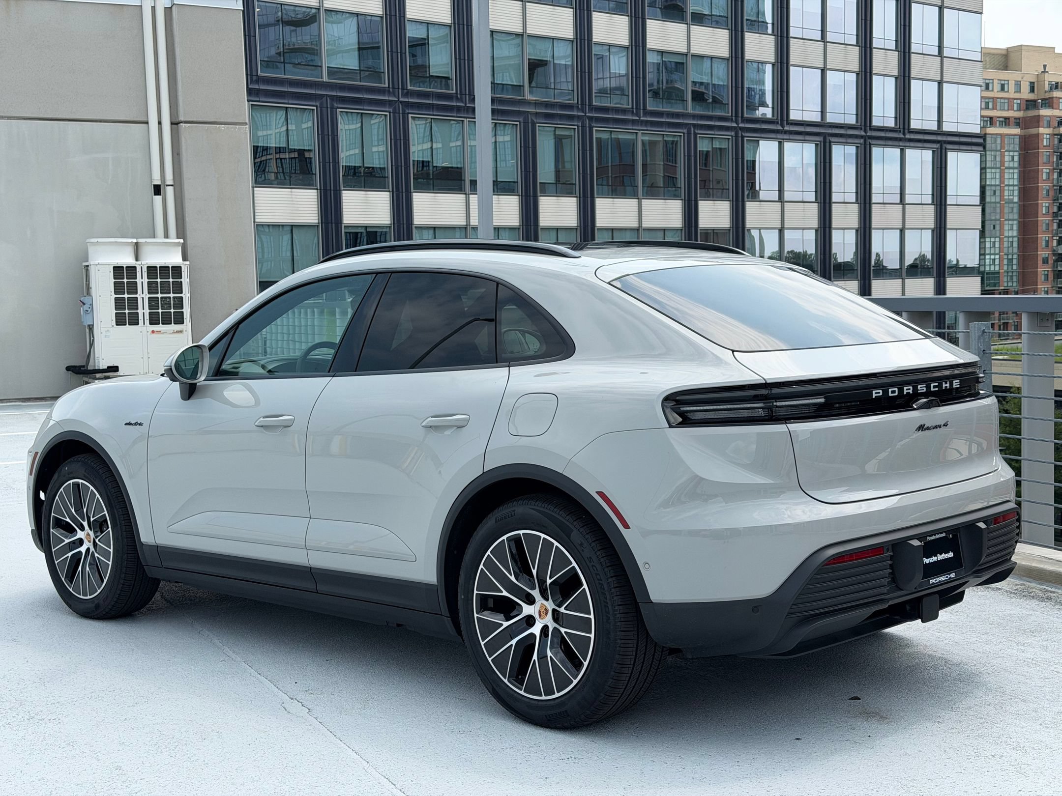 New 2026 Porsche Macan 4 Electric AWD/4WD image 3