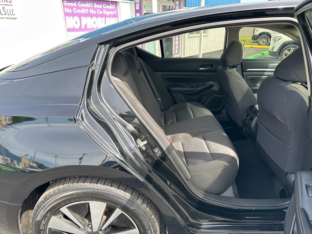 Used 2019 Nissan Altima 2.5 SV FWD image 15
