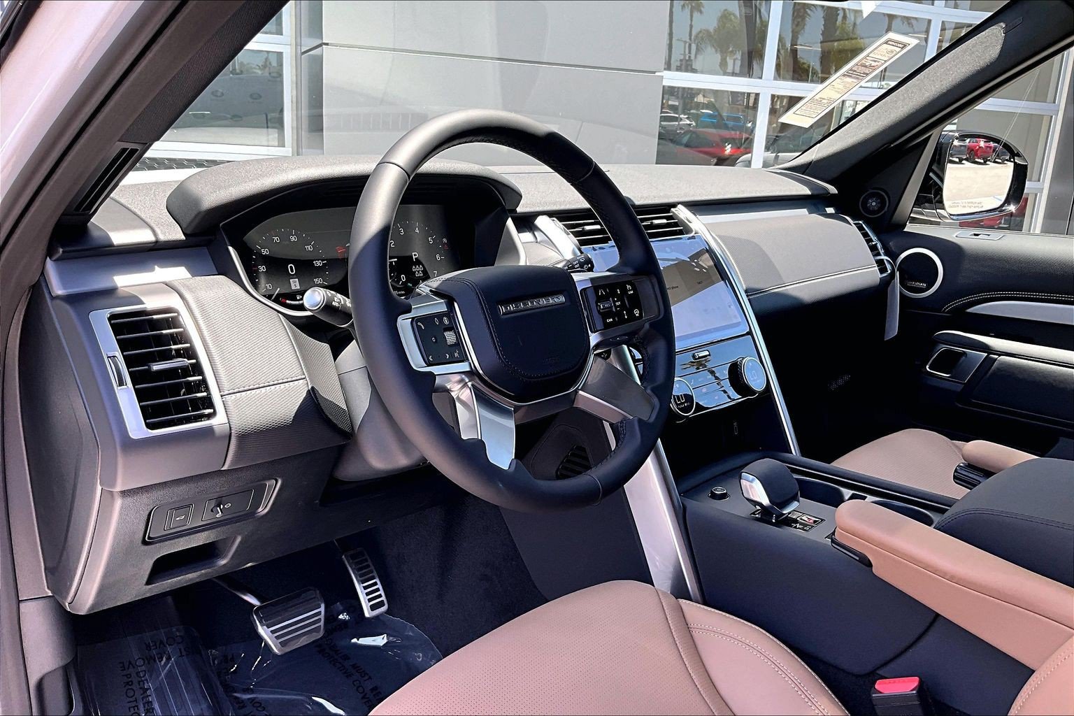 New 2026 Land Rover Discovery Limited Edition AWD/4WD image 6