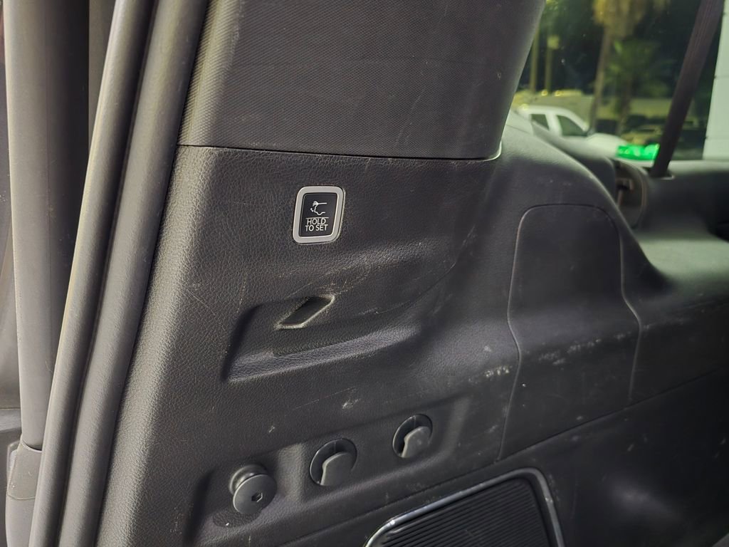 Used 2023 Jeep Wagoneer L Series III w/ Preferred Equipment Group image 47