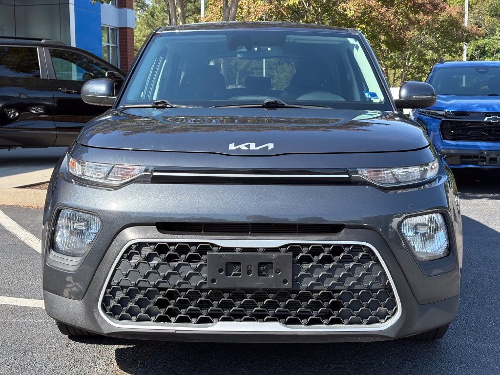 Used 2022 Kia Soul LX w/ Technology Package FWD image 3