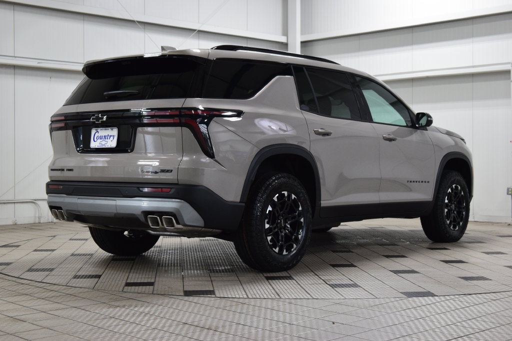New 2027 Chevrolet Traverse Z71 w/ Driver Confidence Package AWD/4WD image 8