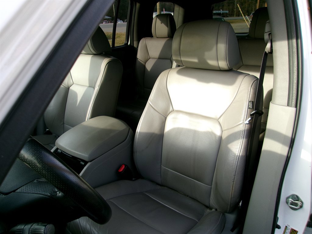 Used 2014 Honda Pilot Touring image 14