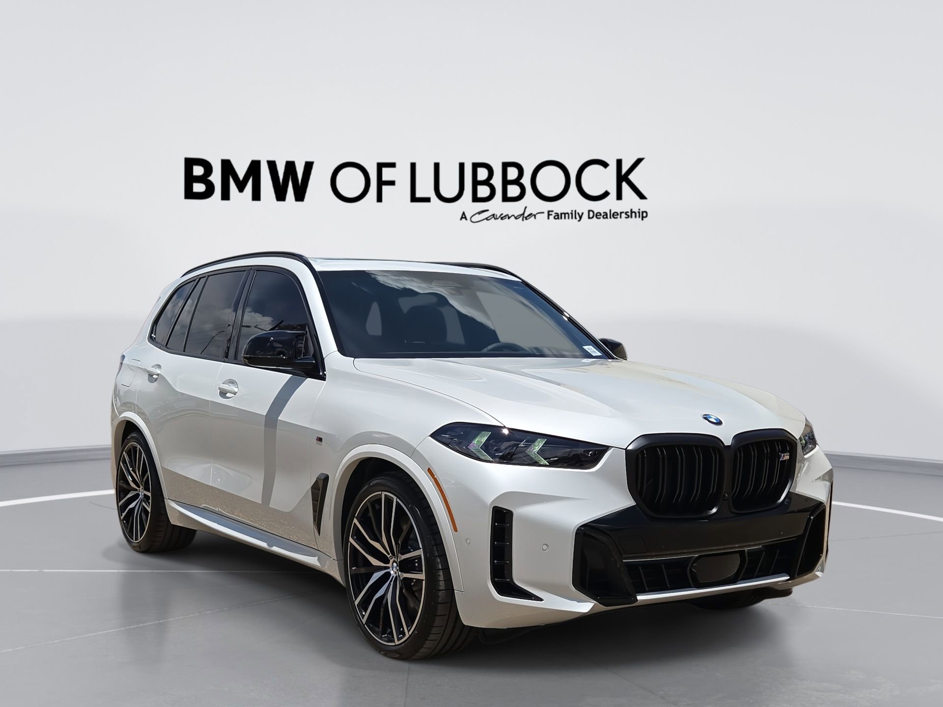 New 2026 BMW X5 M60i AWD/4WD image 1