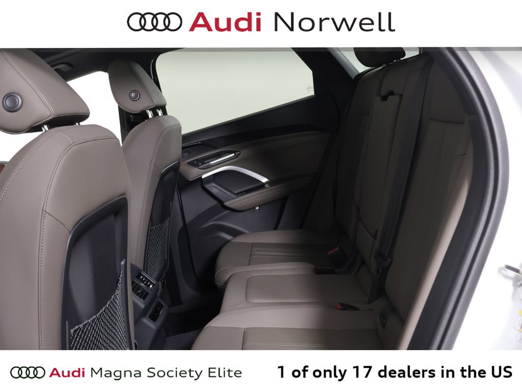 Used 2025 Audi Q5 Premium w/ Convenience Package AWD/4WD image 23