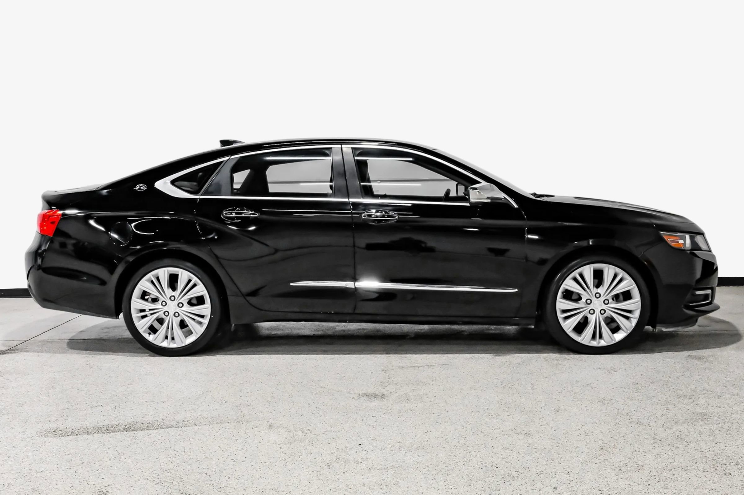 Used 2015 Chevrolet Impala LTZ image 5
