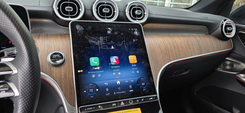 Used 2025 Mercedes-Benz GLC 300 4MATIC image 15