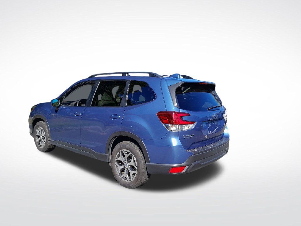 Used 2019 Subaru Forester Premium AWD/4WD image 6
