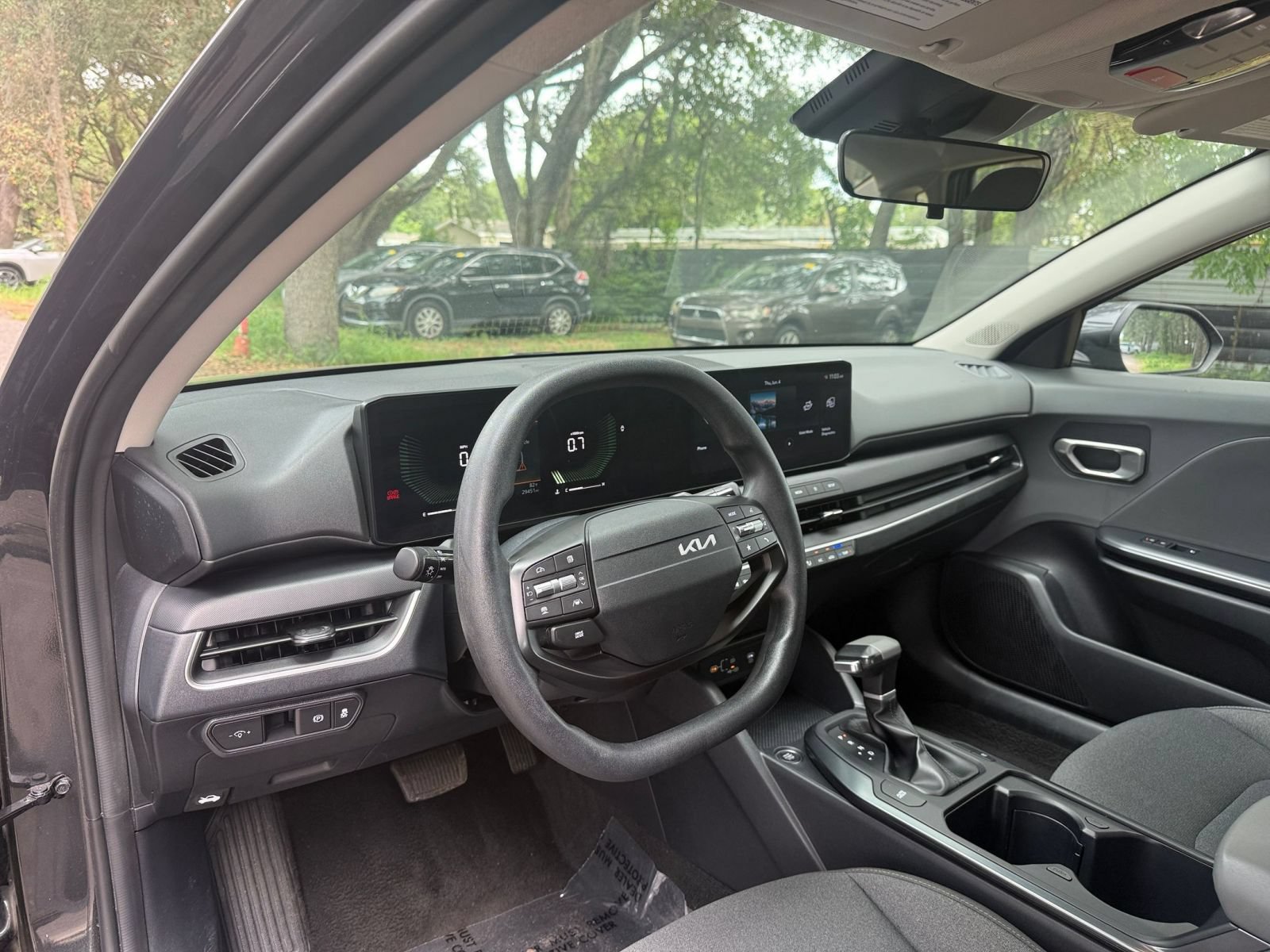 Used 2025 Kia K4 FWD image 32
