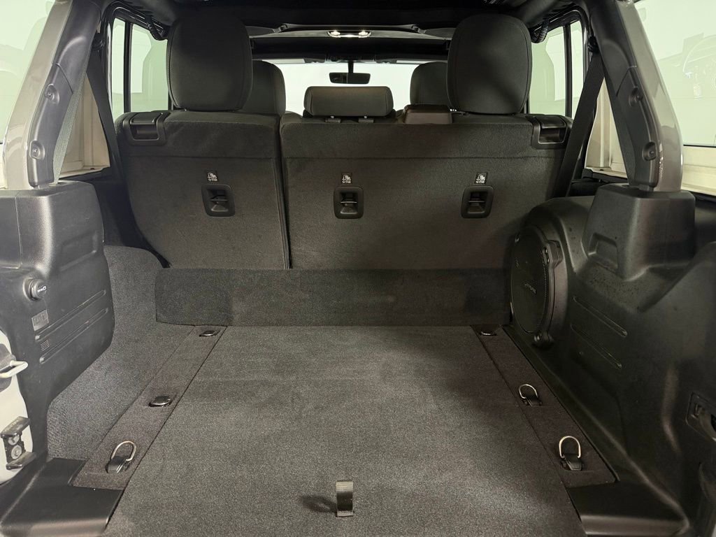 Certified 2023 Jeep Wrangler Unlimited w/ Sun & Screen Package image 34