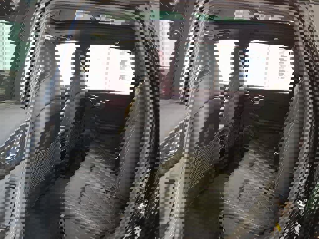 Used 2023 Audi SQ7 Premium Plus w/ Executive Package image 17