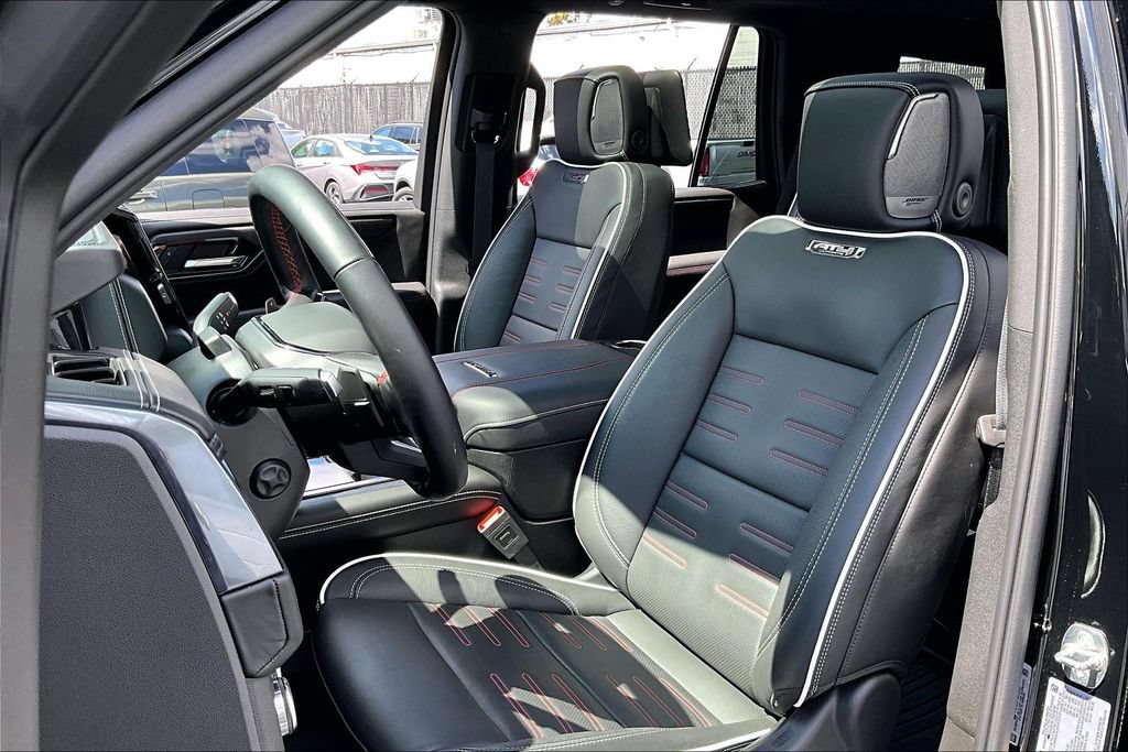 Used 2025 GMC Yukon AT4 Ultimate w/ LPO, Floor Liner Package AWD/4WD image 19