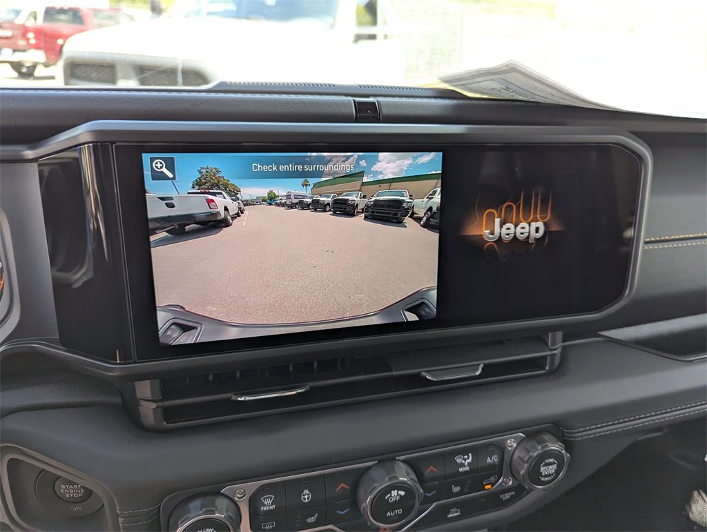 New 2025 Jeep Gladiator Sport image 26