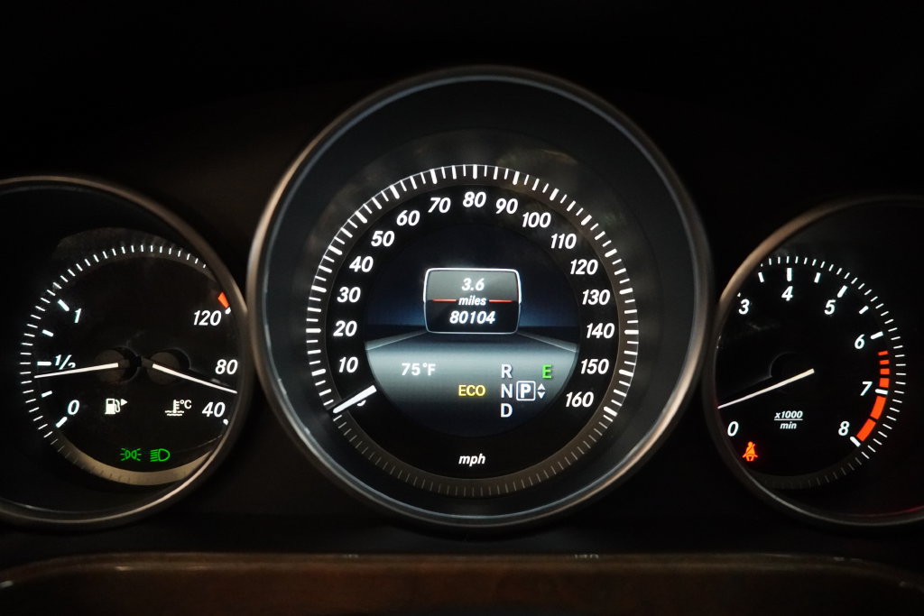 Used 2014 Mercedes-Benz E 350 4MATIC Sedan w/ Premium 1 Package image 3