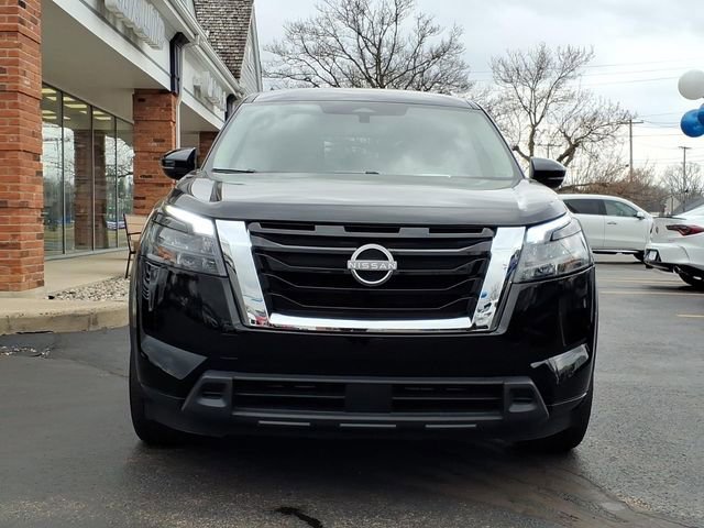 Used 2025 Nissan Pathfinder SV AWD/4WD image 21