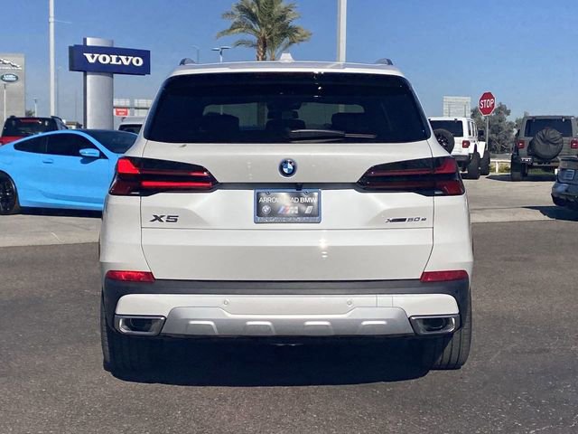 Used 2026 BMW X5 xDrive50e w/ Executive Package image 7
