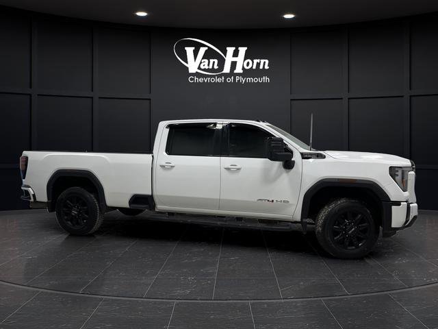 Used 2024 GMC Sierra 2500 AT4 w/ AT4 Preferred Package image 2
