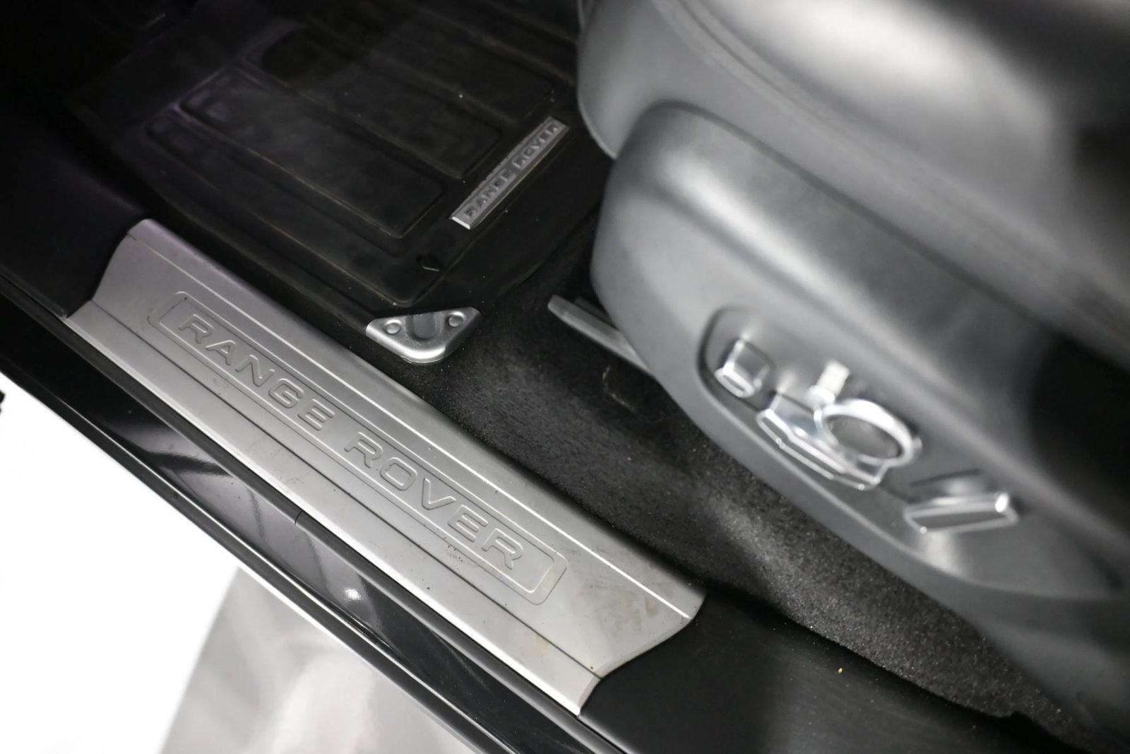 Used 2019 Land Rover Range Rover Sport HSE Dynamic AWD/4WD image 16