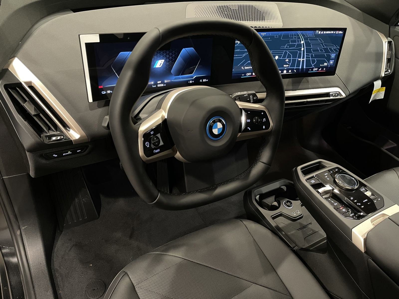 Certified 2025 BMW iX xDrive50 w/ Premium Package image 7