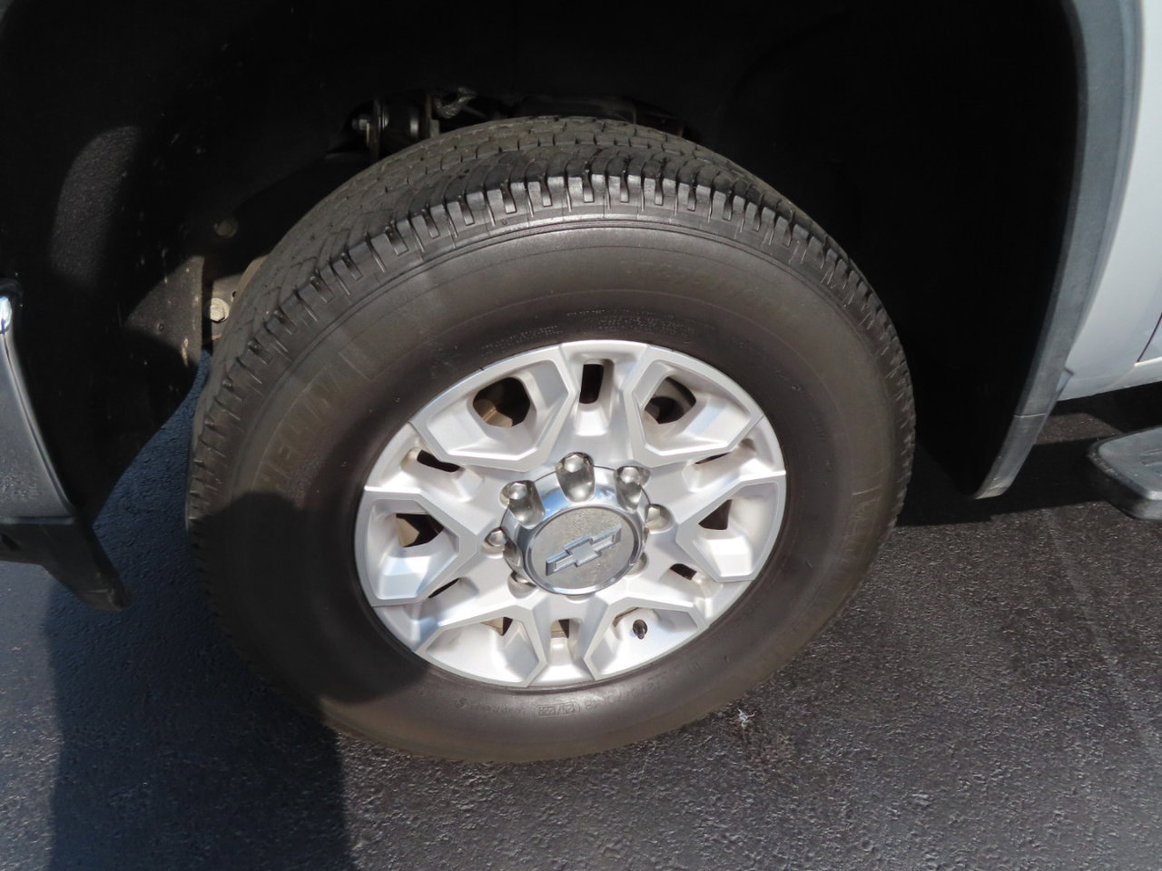 Used 2021 Chevrolet Silverado 3500 LT image 11