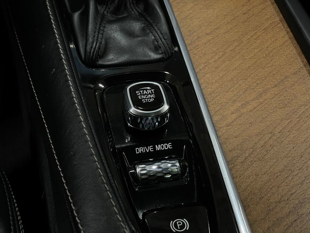 Used 2019 Volvo XC90 T6 Inscription w/ Advanced Package image 22