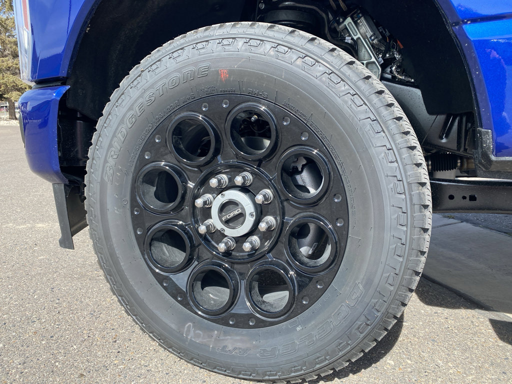 New 2026 Ford F350 Lariat w/ Black Appearance Package image 3