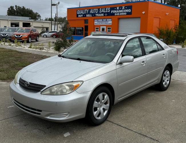 Used 2004 Toyota Camry LE image 2