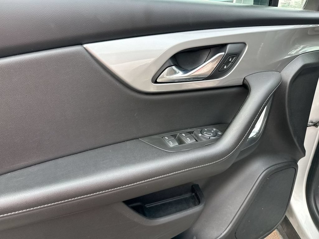 Used 2020 Chevrolet Blazer LT w/ LPO, Floor Liner Package FWD image 7