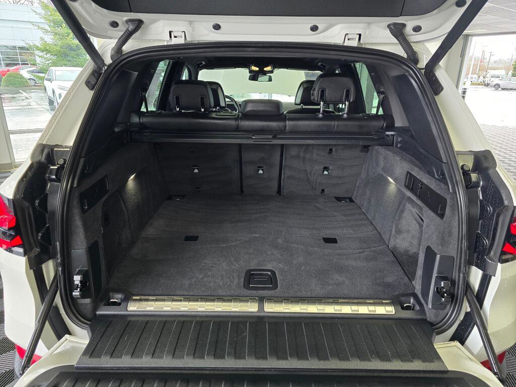 Used 2025 BMW X5 xDrive50e image 17