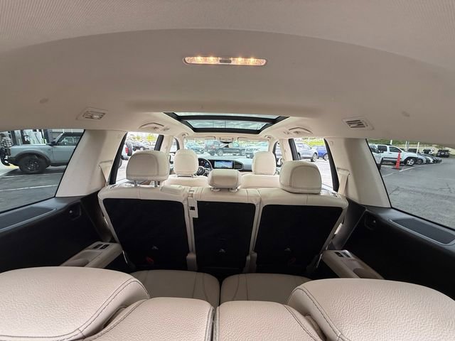 Used 2022 Mercedes-Benz GLS 450 4MATIC image 33