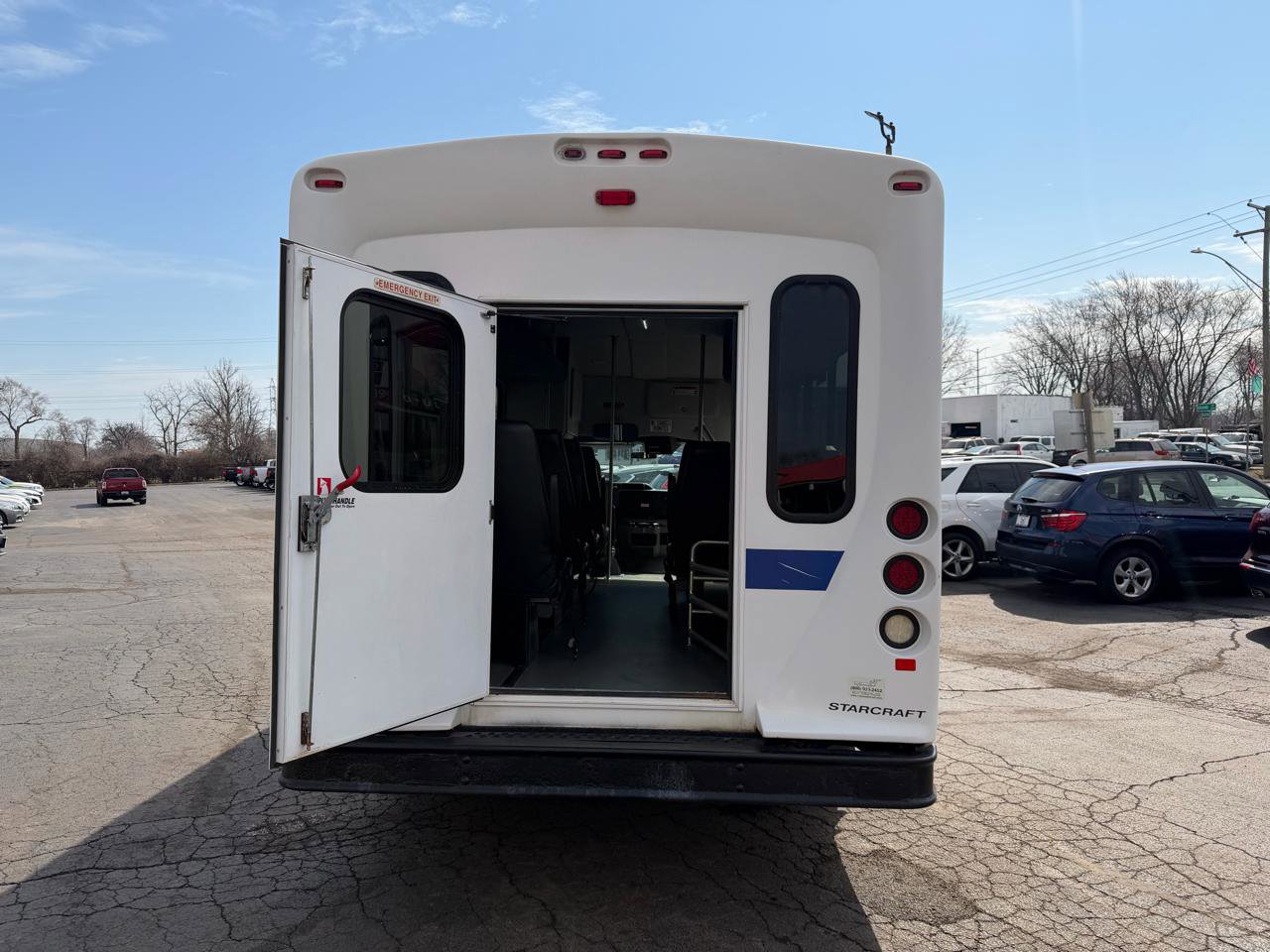 Used 2015 Ford E-350 and Econoline 350 Super Duty image 9