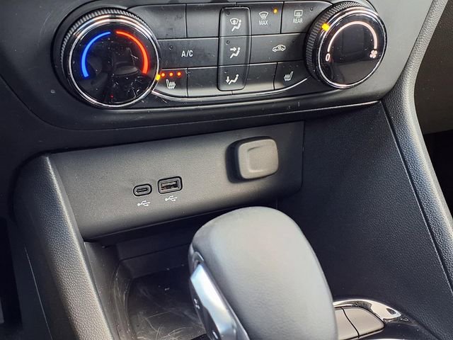 Used 2024 Buick Encore GX Preferred w/ Comfort Package image 13