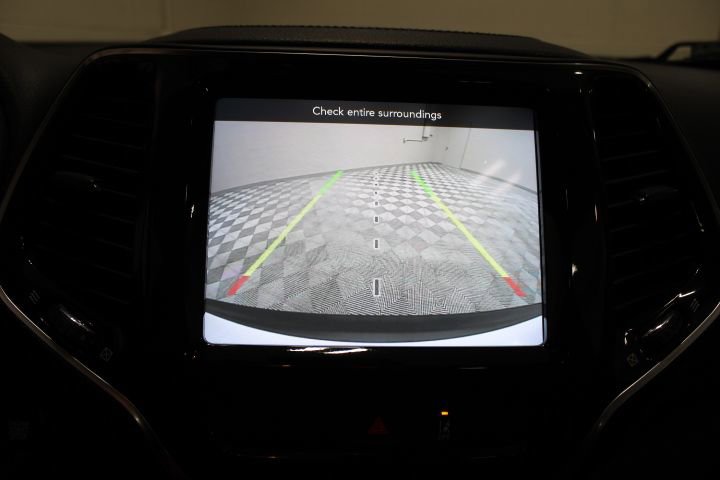 Used 2022 Jeep Cherokee Limited image 5