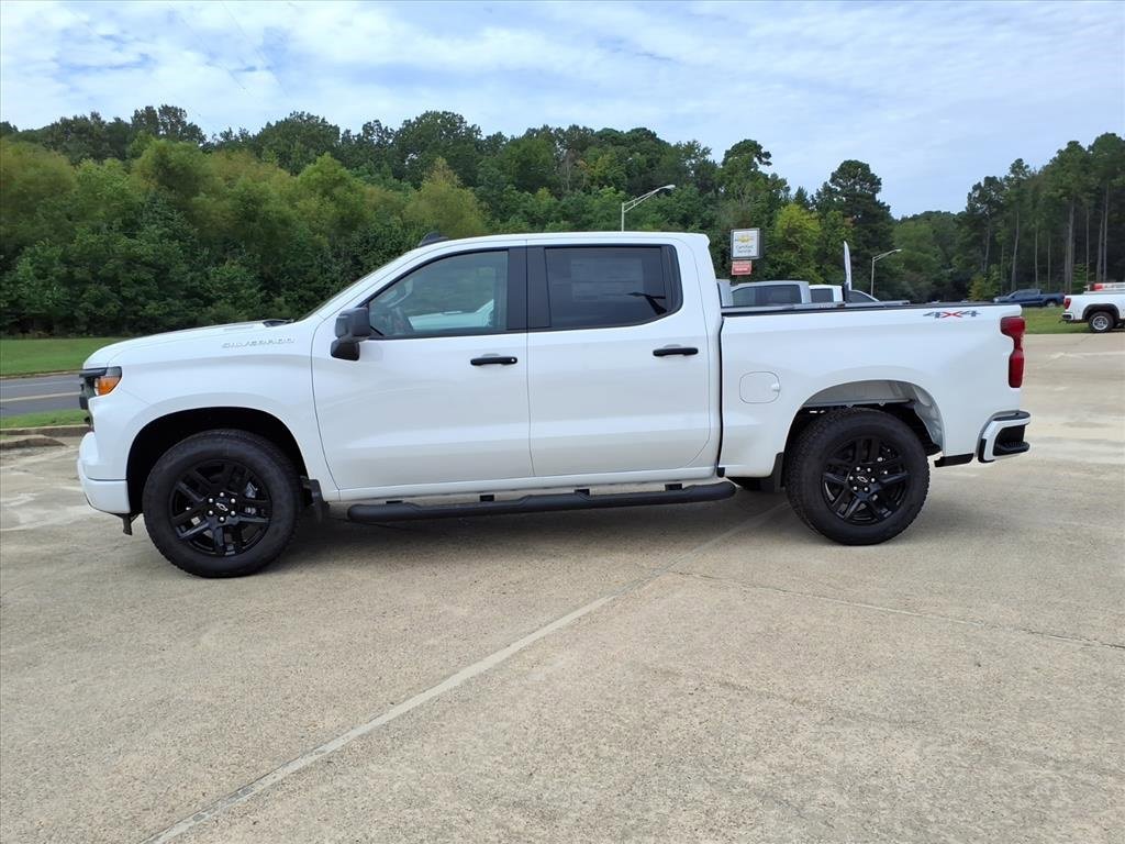 New 2026 Chevrolet Silverado 1500 Custom image 2