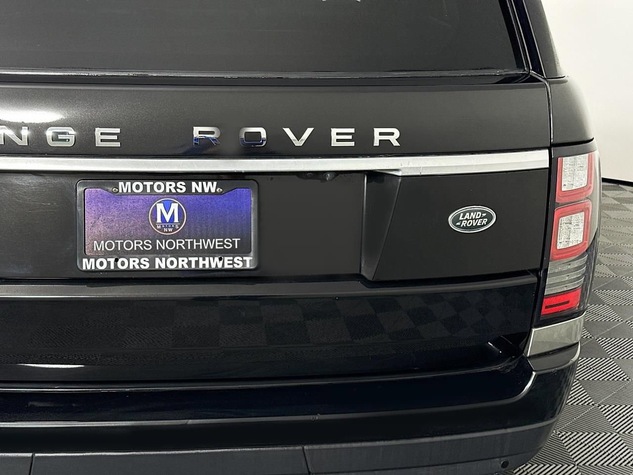 Used 2016 Land Rover Range Rover Supercharged image 15