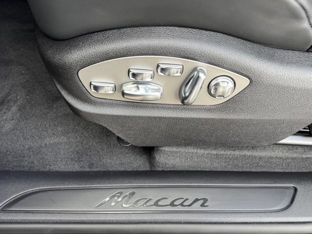 New 2026 Porsche Macan AWD/4WD image 16