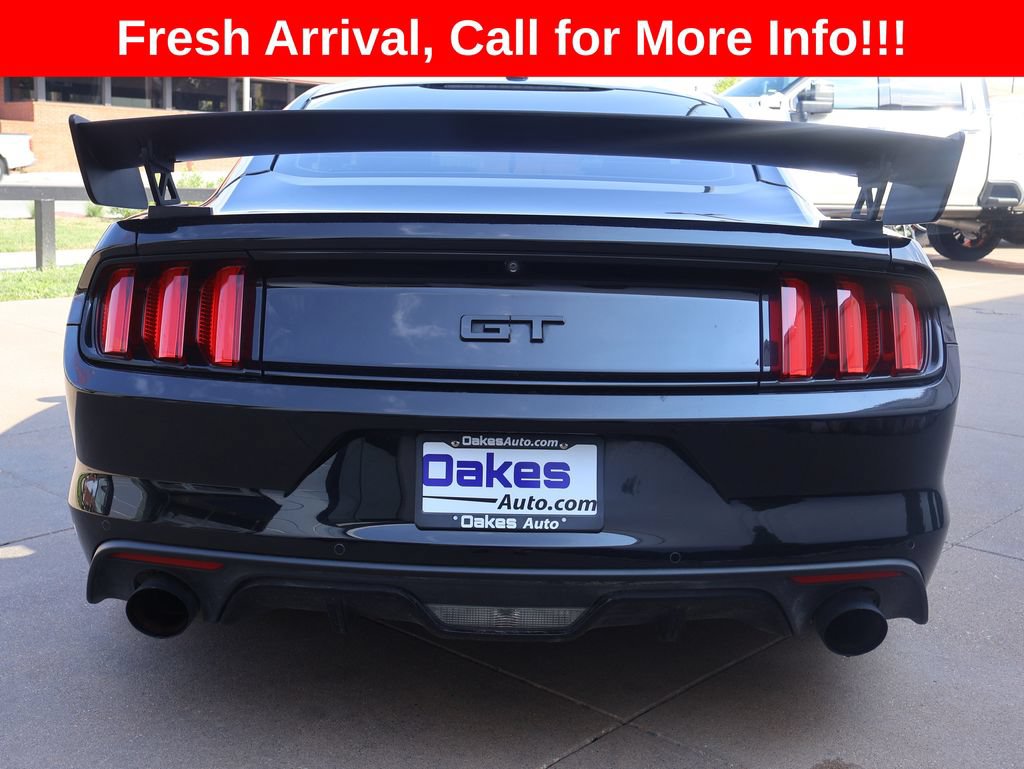 Used 2017 Ford Mustang GT Premium w/ GT Performance Package RWD image 7