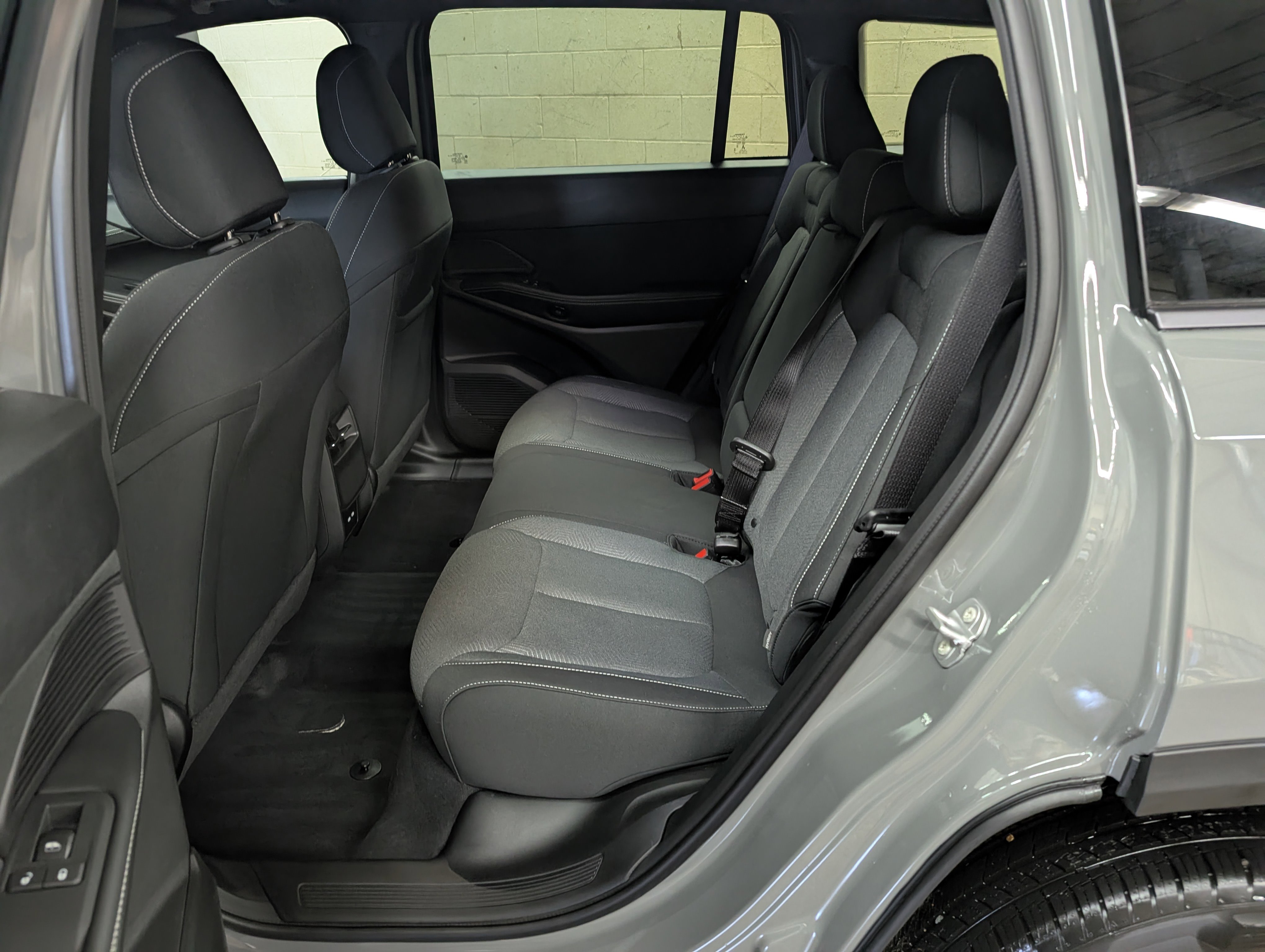 New 2026 Jeep Cherokee Laredo AWD/4WD image 13