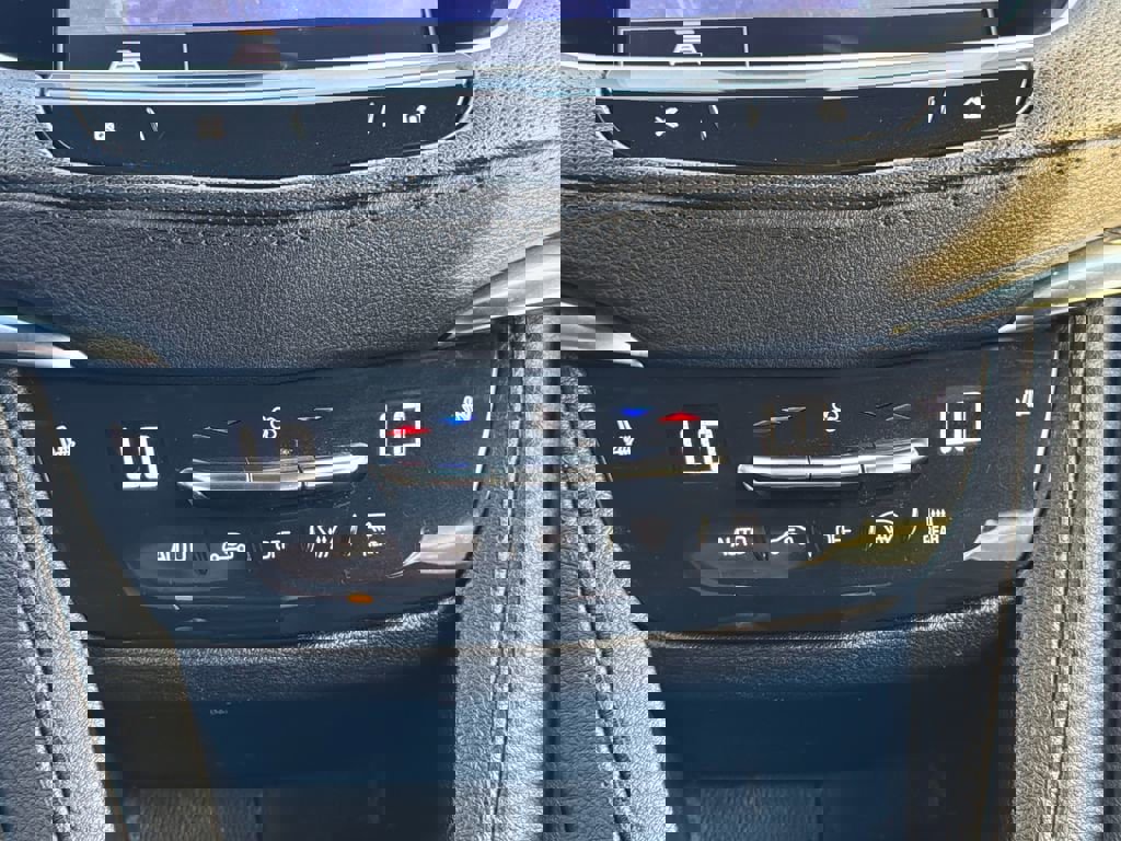 Certified 2023 Cadillac XT5 Premium Luxury AWD/4WD image 9