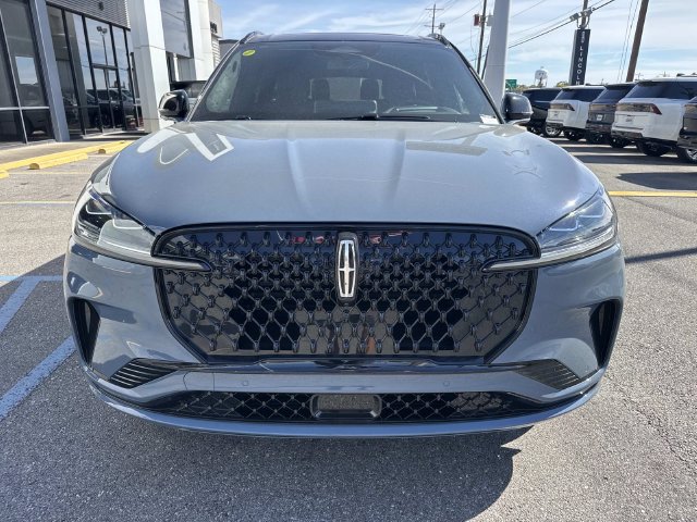 New 2027 Lincoln Aviator Black Label w/ Black Label Special Edition AWD/4WD image 2