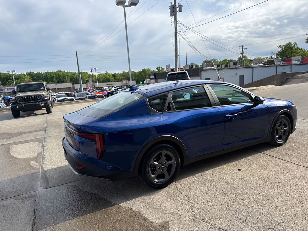 Used 2025 Kia K4 FWD image 5