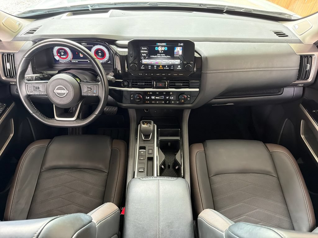 Used 2025 Nissan Pathfinder Platinum w/ Cargo Package FWD image 23