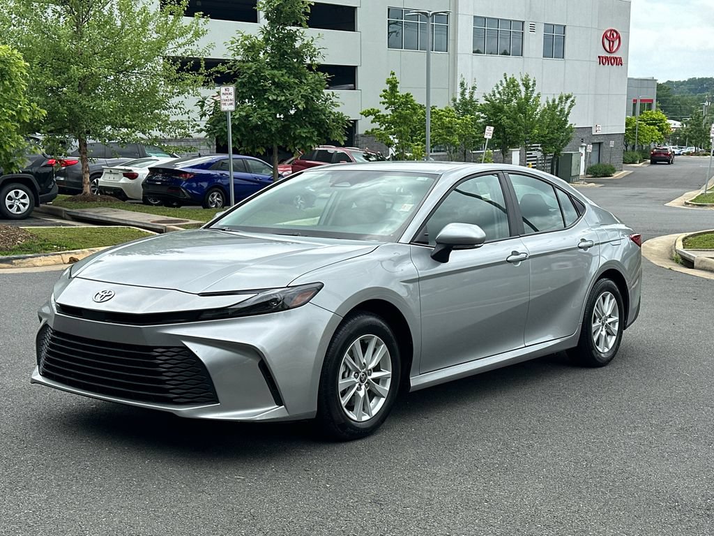 Used 2025 Toyota Camry LE w/ Convenience Package AWD/4WD image 2