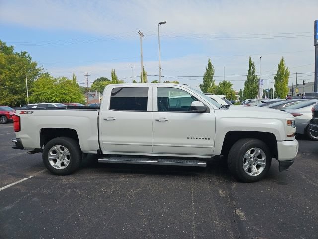 Used 2018 Chevrolet Silverado 1500 LT w/ All Star Edition AWD/4WD image 2