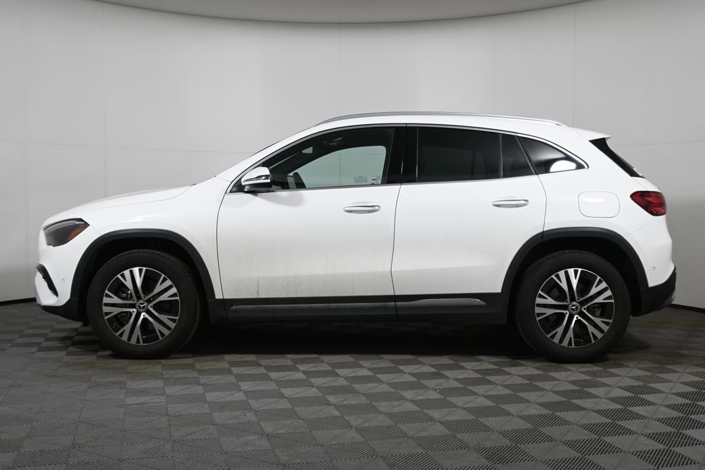 Used 2026 Mercedes-Benz GLA 250 4MATIC image 2
