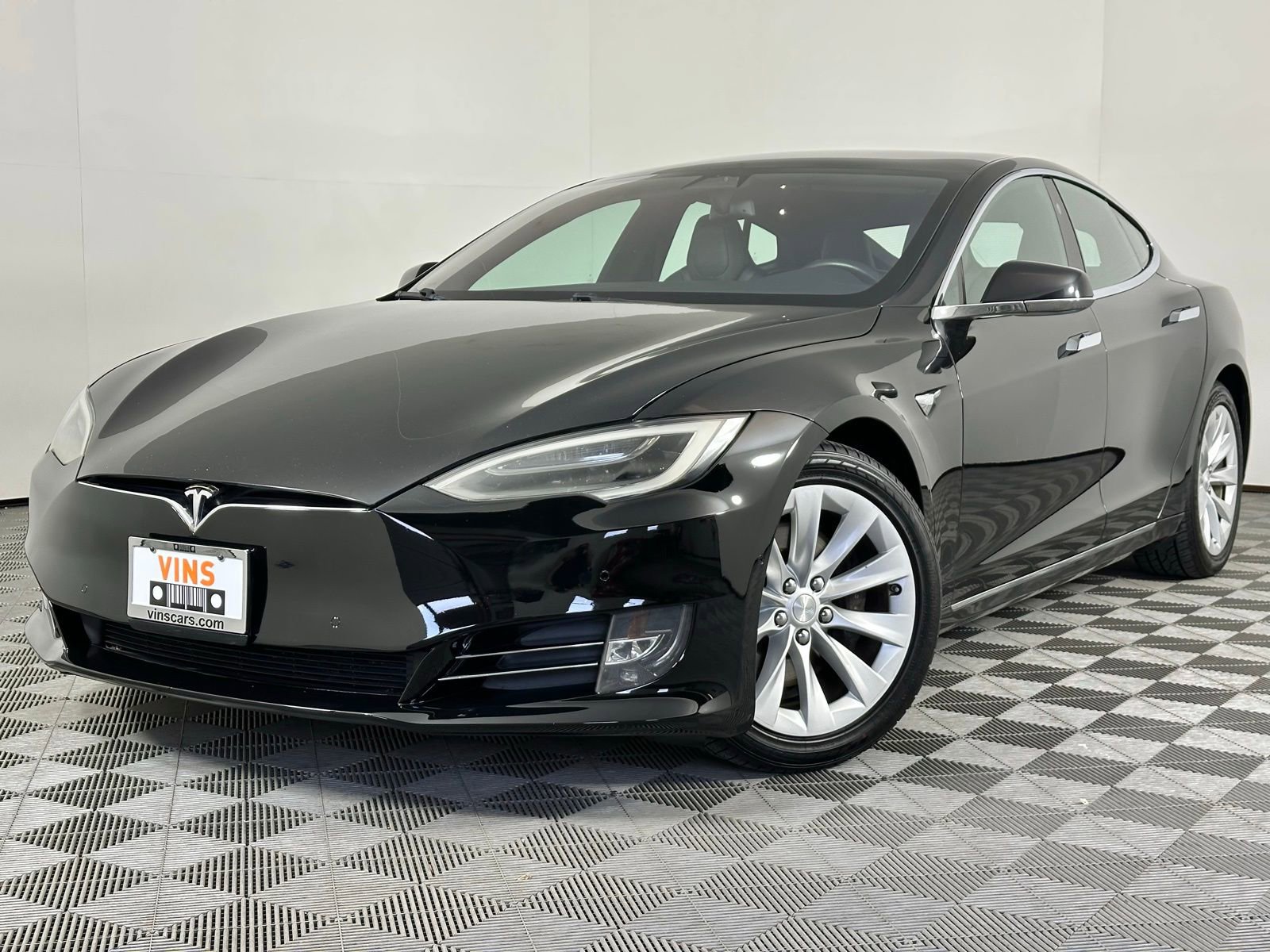 Used 2018 Tesla Model S 75D image 39