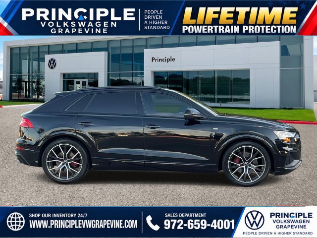 Used 2023 Audi Q8 Prestige w/ Prestige Package AWD/4WD image 3